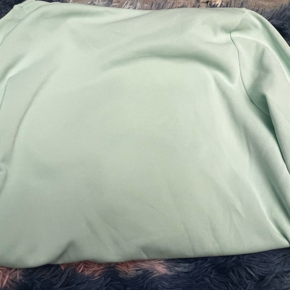 Under Armour Mint Green Sweatshirt size YXL SAlE - Picture 3 of 4